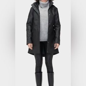 UGG XL Rylie Rain Jacket black